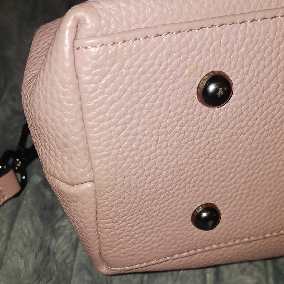 Pink Katee VALENTINES DAY Handbag with Logo Charm - Picture 7 of 9